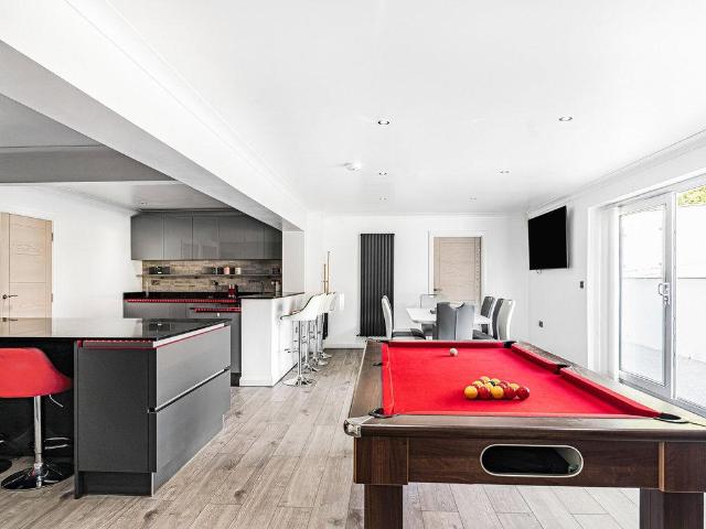 House for sale in Colebrook Village, Mount Wise