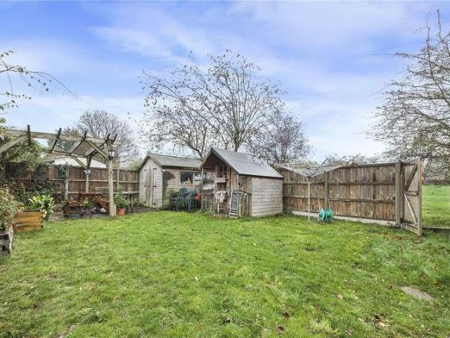 House for sale in West Wickham, Greater London