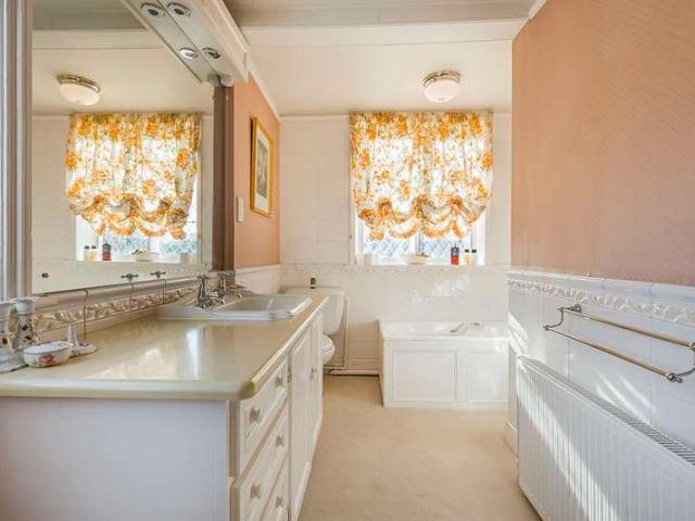 House for sale in Standon, Colliers End