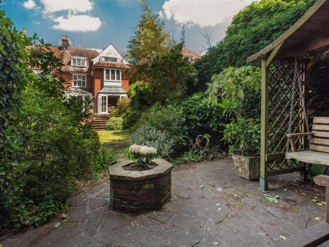 House for sale in West Hampstead, Greater London