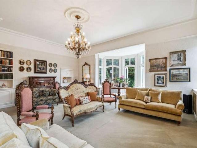 House for sale in Upper Tooting, Greater London