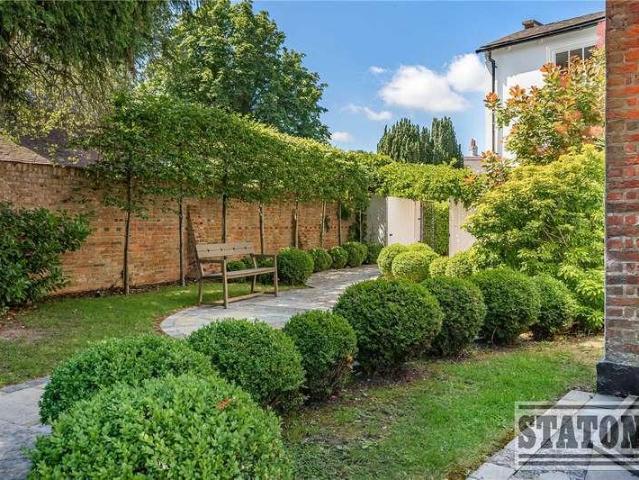House for sale in London Borough of Barnet, Greater London