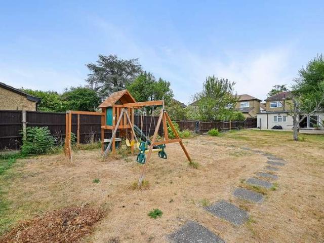 House for sale in Pinner, Greater London
