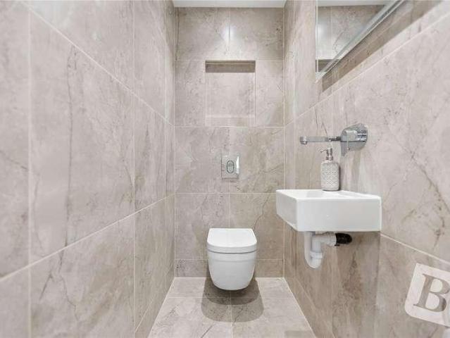 House for sale in Gidea Park, Greater London