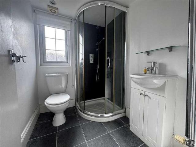 House for sale in Canning Town, Greater London