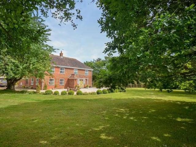 House for sale in Crostwick, Norfolk
