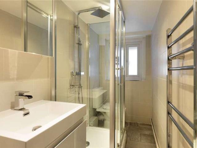 House for sale in Putney, Greater London