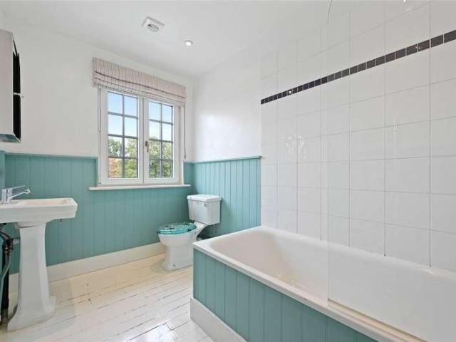 House for sale in Shepherd's Bush, Greater London