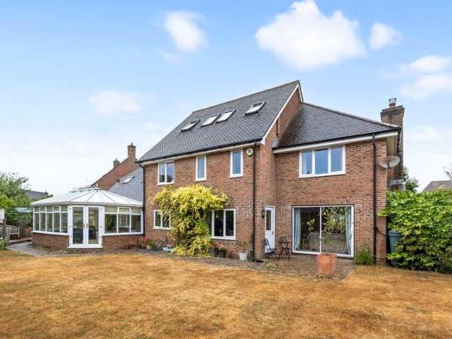 House for sale in Horsham, West Sussex
