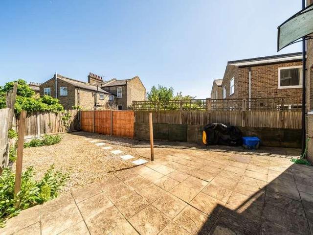 House for sale in London Borough of Lewisham, Greater London