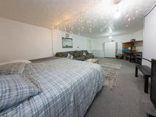 House for sale in Old Wharf, City Of Leicester