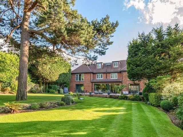 House for sale in Totteridge, Greater London