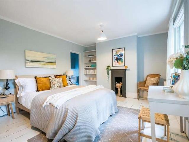 House for sale in Camberwell, Greater London