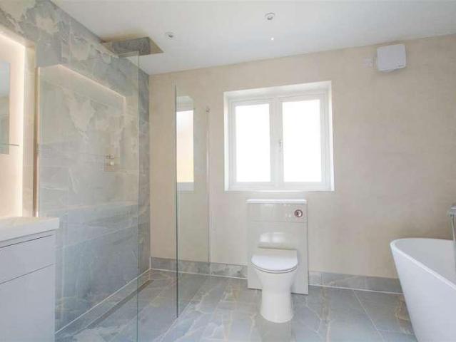 House for sale in Manderley, Gedling