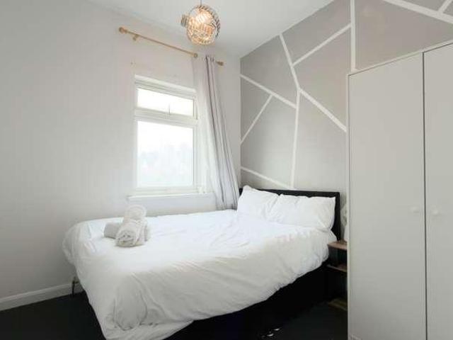 House for sale in Highfields, Old Wharf