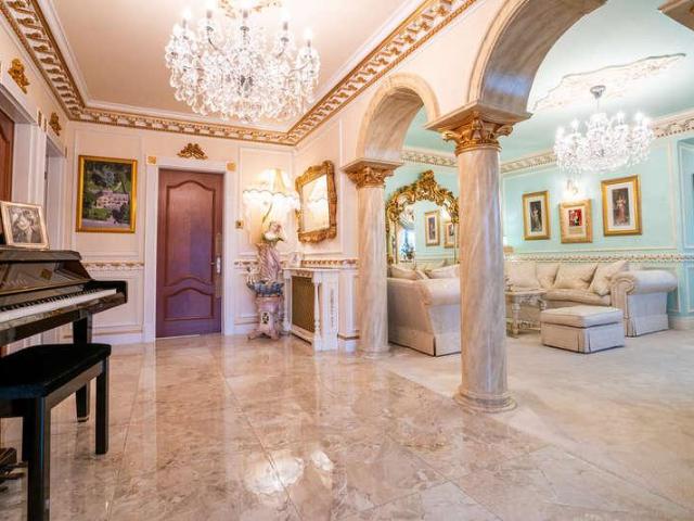 House for sale in Oulton, West Yorkshire