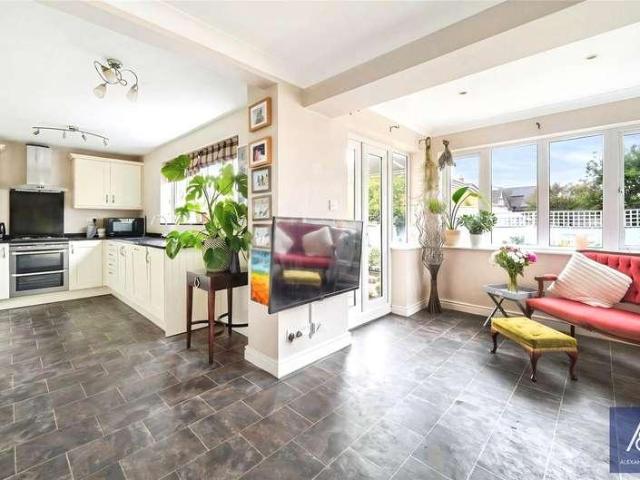 House for sale in Carpenter's Place, Brackley
