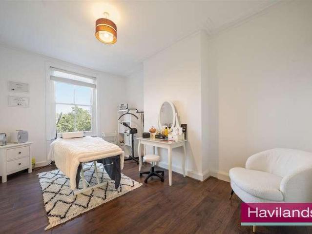 House for sale in Southgate, Greater London
