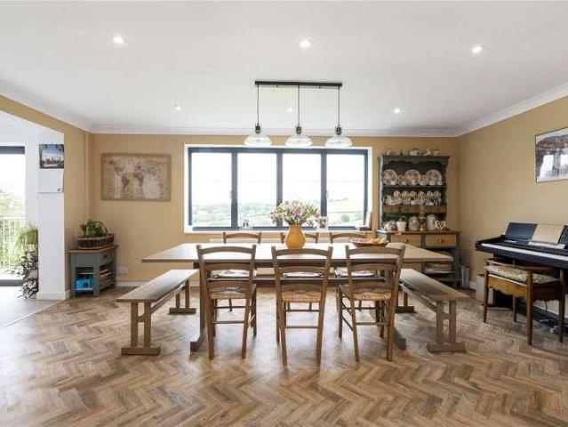 House for sale in Somerset
