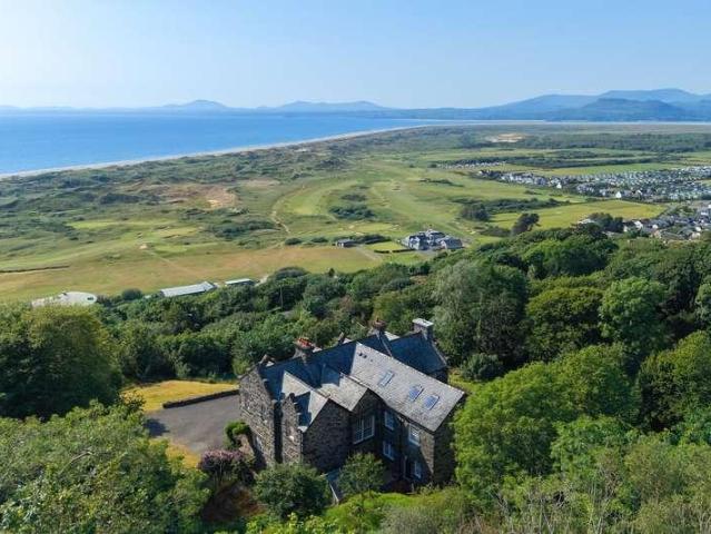 House for sale in Harlech