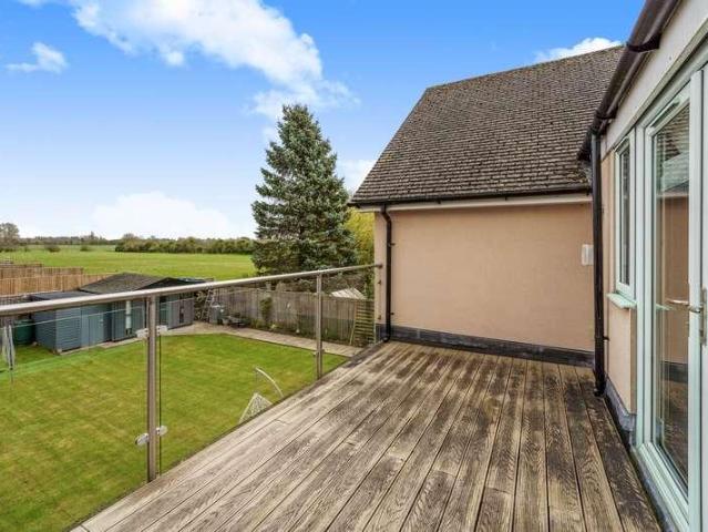House for sale in Black Bourton, Oxfordshire