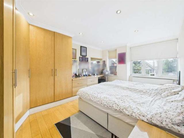 House for sale in Greater London