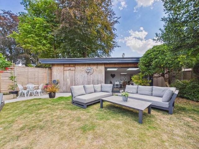 House for sale in King's Walden, Hertfordshire