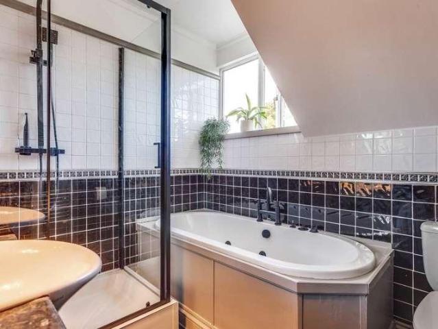 House for sale in Caversham Heights, Reading