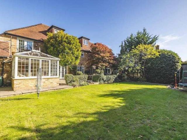 House for sale in Gerrards Cross, Denham