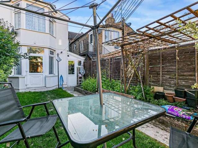 House for sale in Manor Park, Greater London