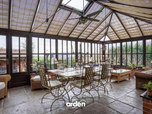 House for sale in Bromsgrove, Worcestershire