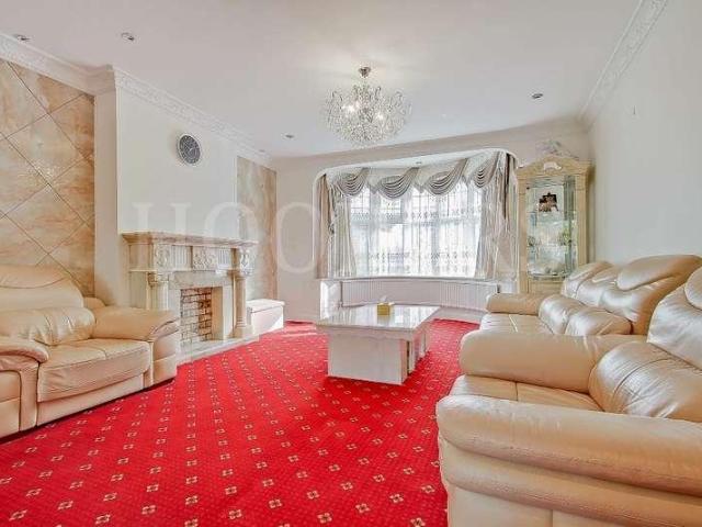 House for sale in Dollis Hill, Greater London