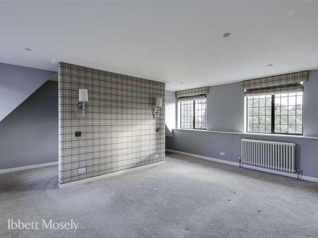 House for sale in The Butts, Kent