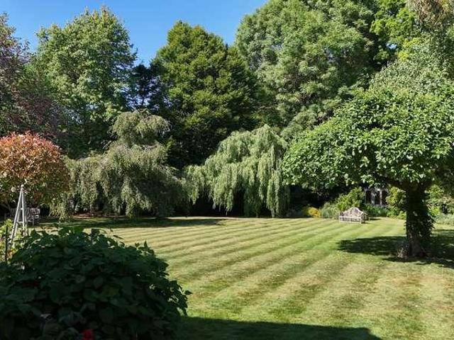 House for sale in Highway, Maidenhead