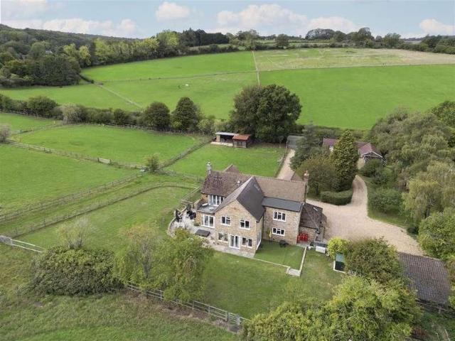 House for sale in Nettleden, Dacorum