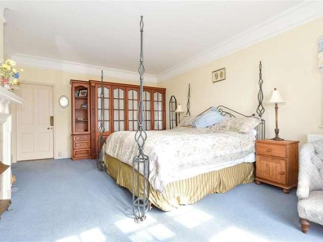 House for sale in Upper Bonchurch, Ventnor