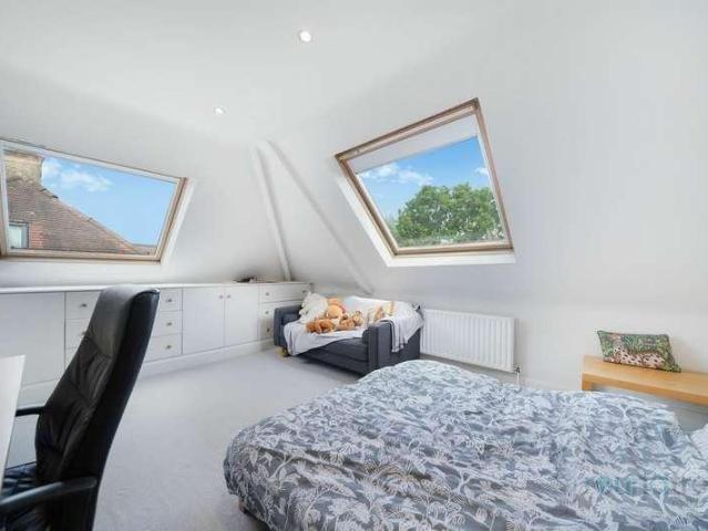 House for sale in Temple Fortune, Greater London