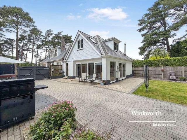 House for sale in Ferndown Town, Ferndown