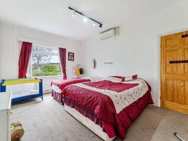 House for sale in Georgia, Greater Manchester