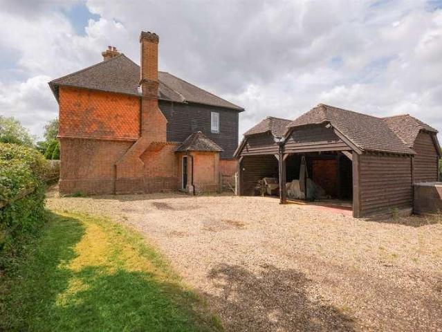 House for sale in Horsham, West Sussex