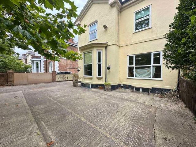 House for sale in Claughton, Wirral