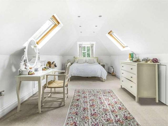 House for sale in Hadley Wood, Greater London
