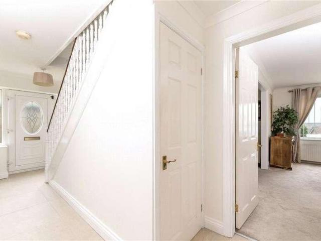 House for sale in Allerton, West Yorkshire