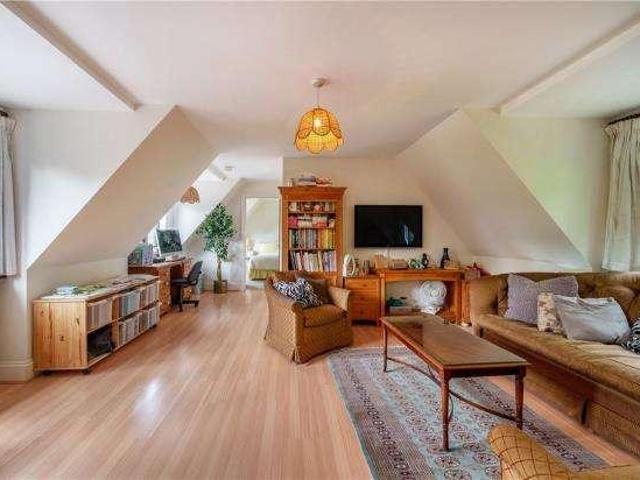House for sale in Farnham Common, Buckinghamshire