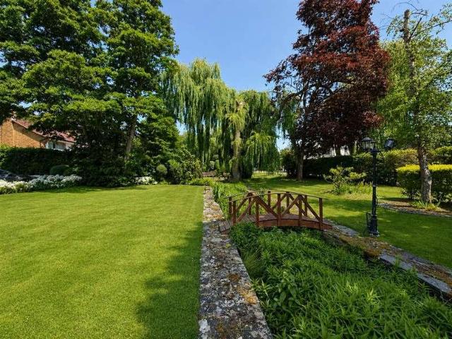 House for sale in Farnham Common, Buckinghamshire