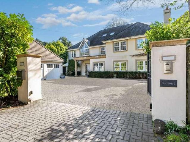 House for sale in Pyrford, Woking
