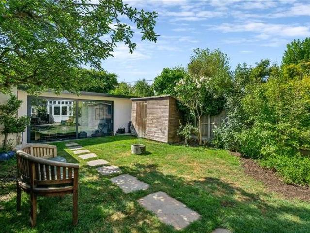 House for sale in London Borough of Richmond upon Thames, Greater London