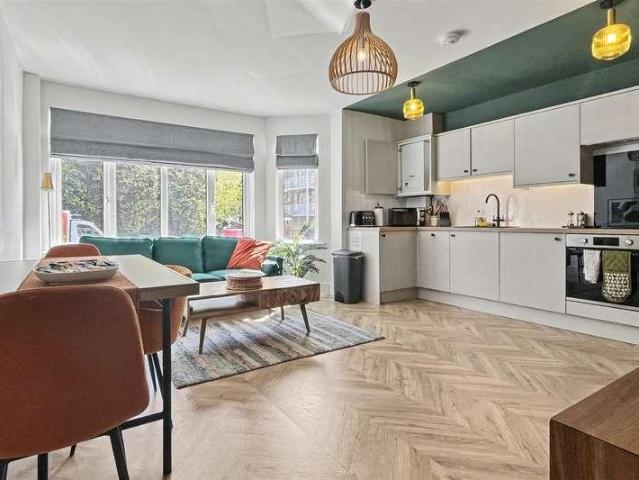 House for sale in Hill, City Of Southampton