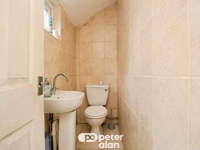 House for sale in Plasnewydd, Falcon Lodge