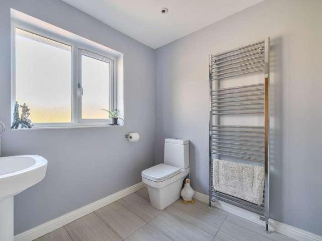 House for sale in Barton Stacey, Hampshire
